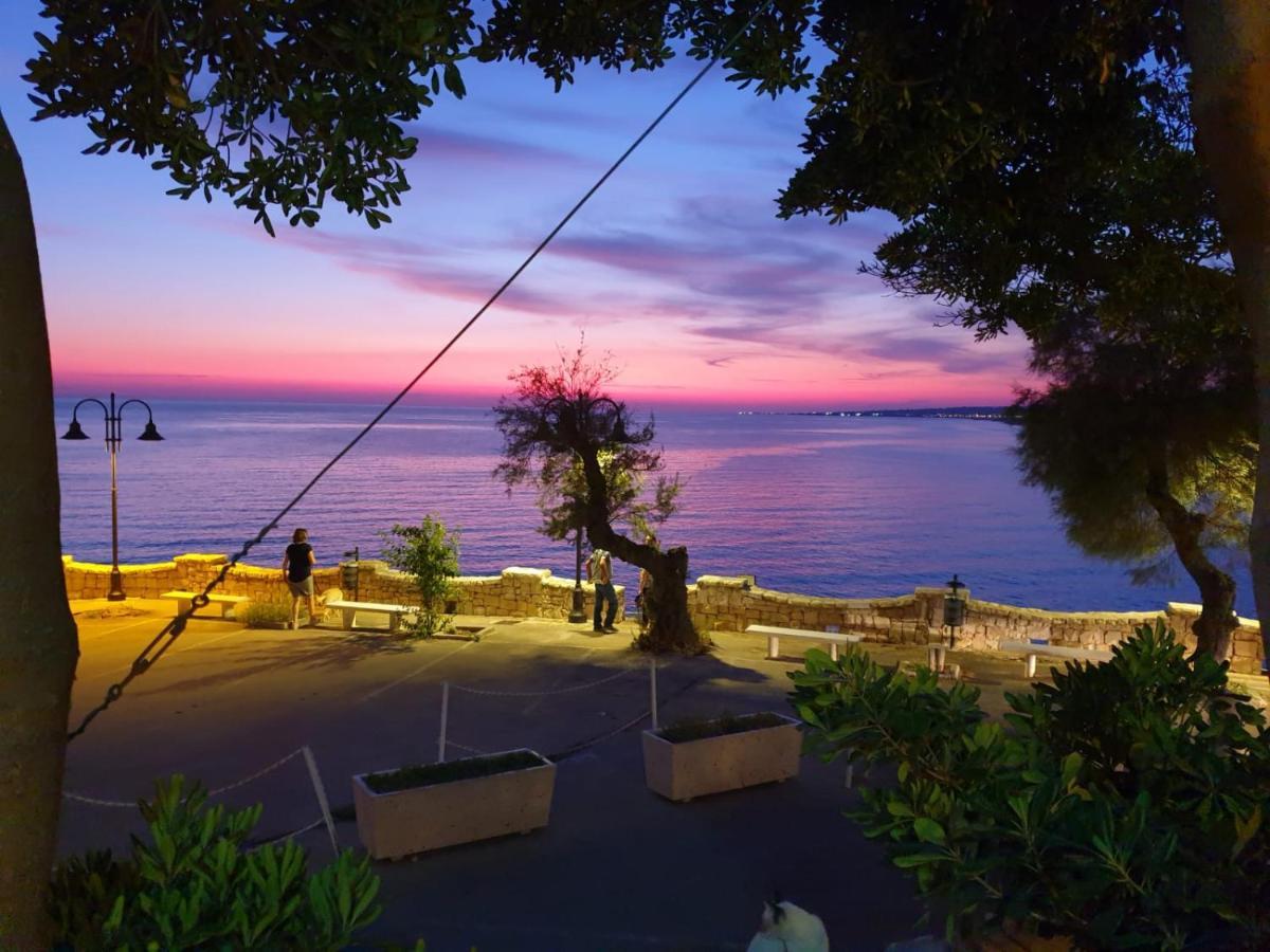 Casa Baia Vista Mare Villa Torre Vado Bagian luar foto
