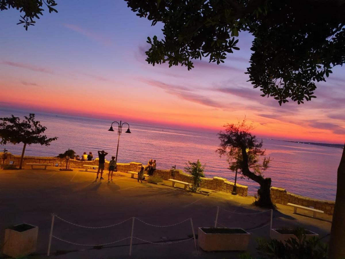 Casa Baia Vista Mare Villa Torre Vado Bagian luar foto